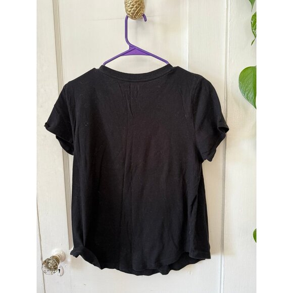 Old Navy everywear women’s size medium black t-shirt - Picture 6 of 7